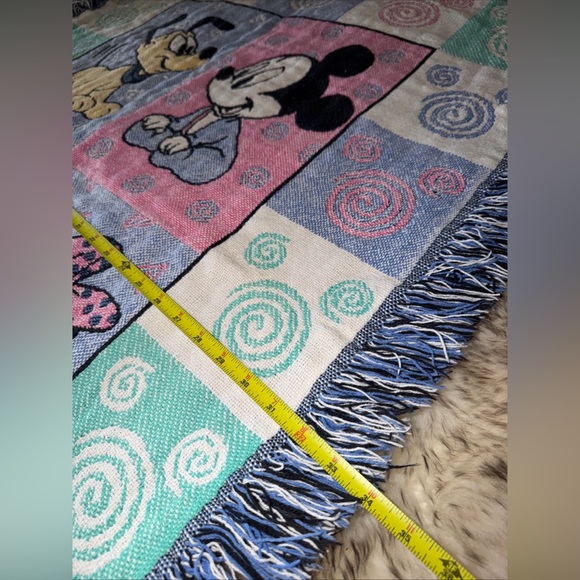 Vintage Disney Baby Blanket Tapestry Throw Collectable Child Baby Shower - Picture 3 of 6
